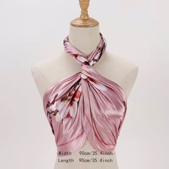 Accessories - Vintage floral bandanna scarf.